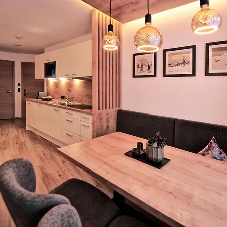 Amaris Apartment *